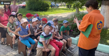 Воспитанники подготовительной к школе группы «Туристы» посетили Красноярскую краевую детскую библиотеку. Воспитанники подготовительной к школе группы «Туристы» посетили Красноярскую краевую детскую библиотеку.